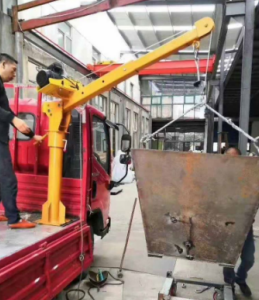 車(chē)載吊運(yùn)機(jī)搭配電動(dòng)絞盤(pán)堪稱裝車(chē)神器